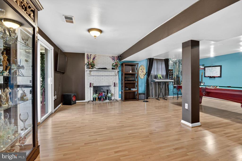 4600 BARBARA DRIVE