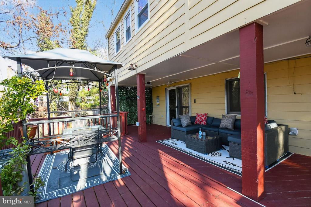 4600 BARBARA DRIVE