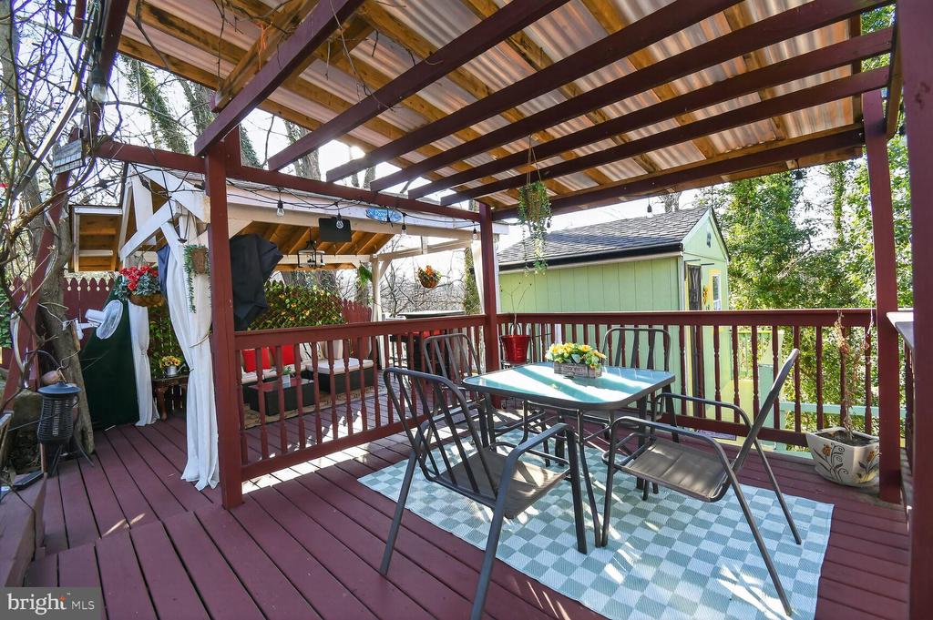 4600 BARBARA DRIVE