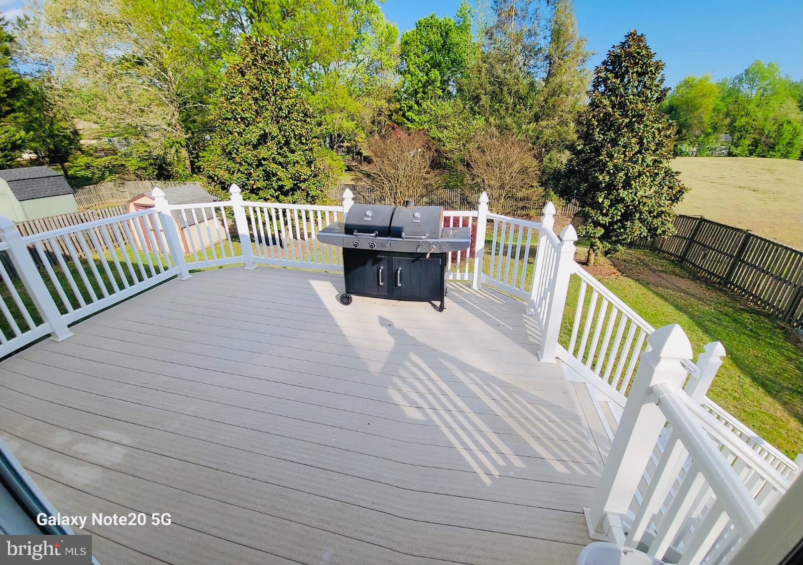1404 ROBERT LEWIS AVENUE