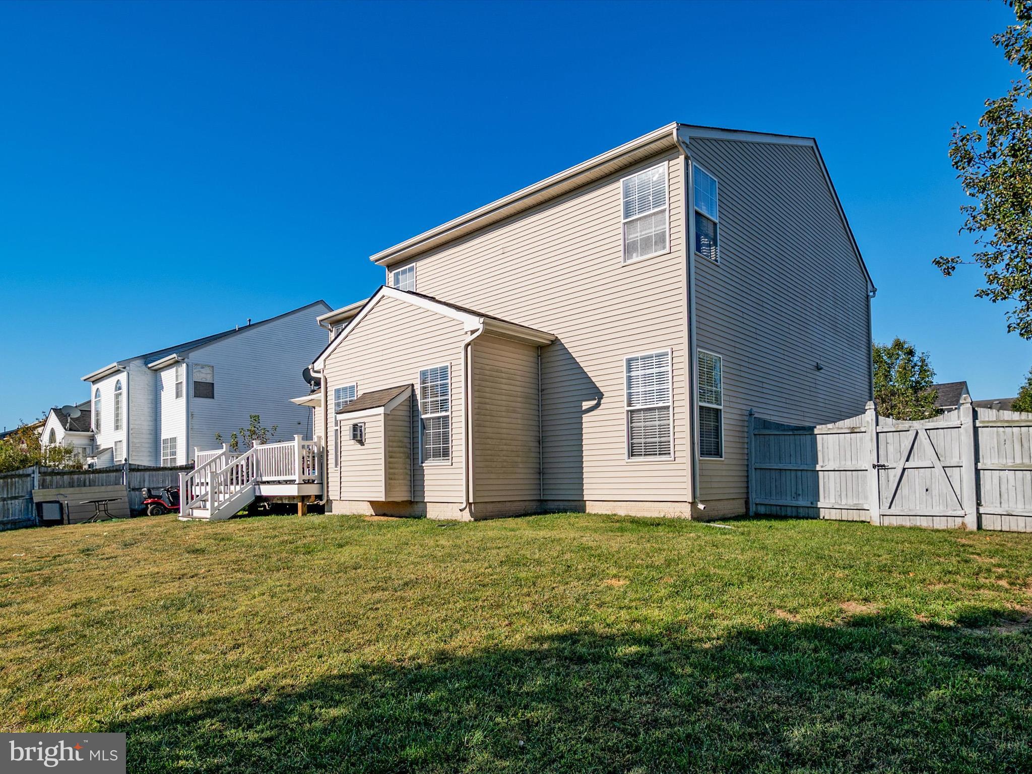 116 Meadowcroft Dr