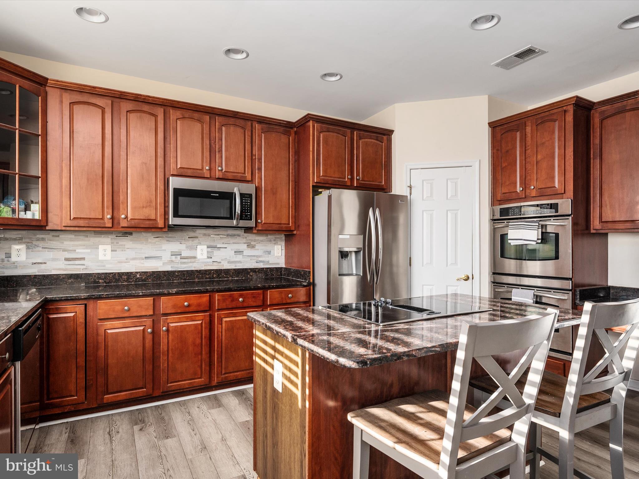 116 Meadowcroft Dr