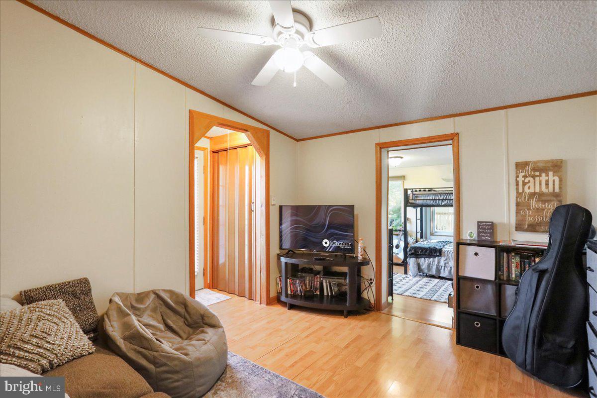 16213 Dundee Ct