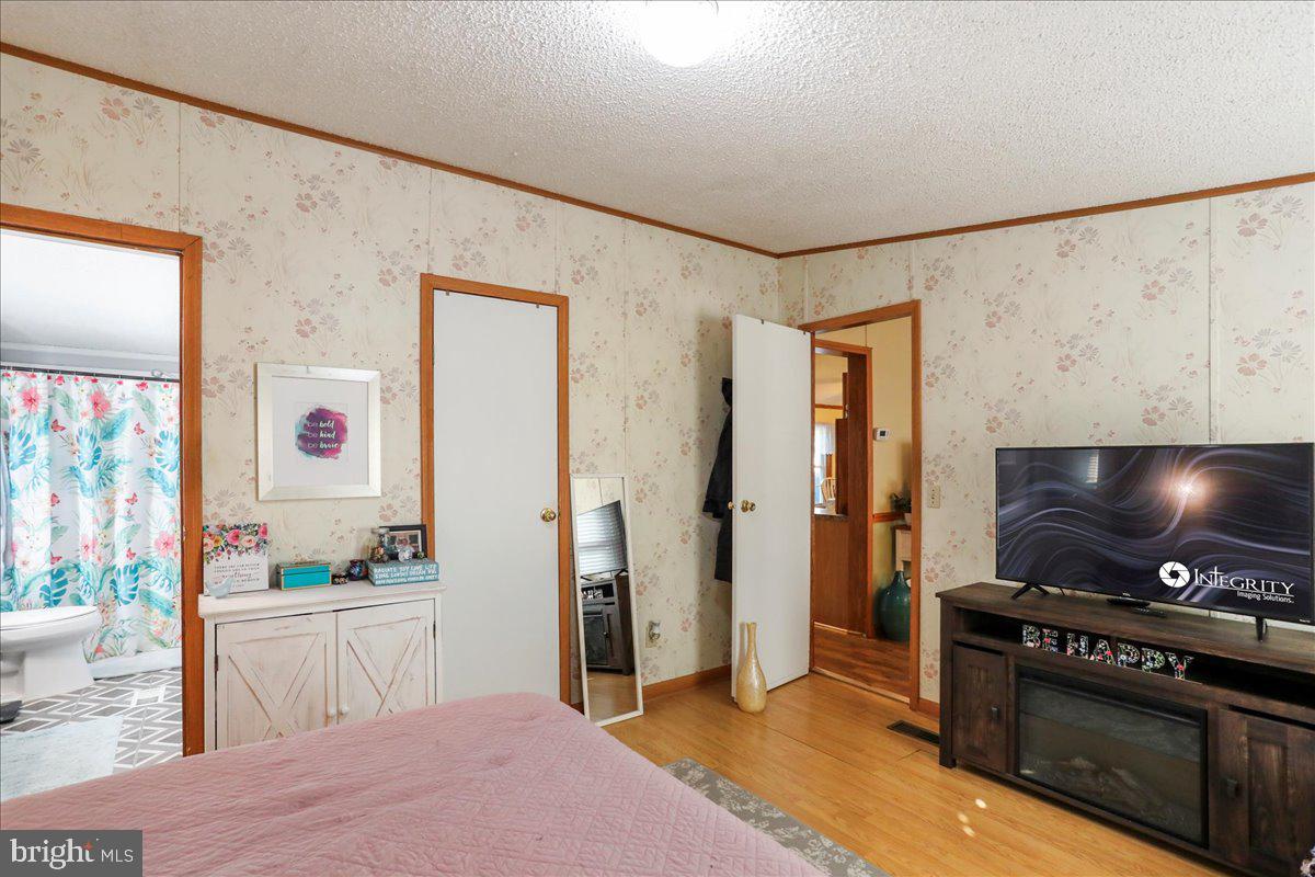 16213 Dundee Ct