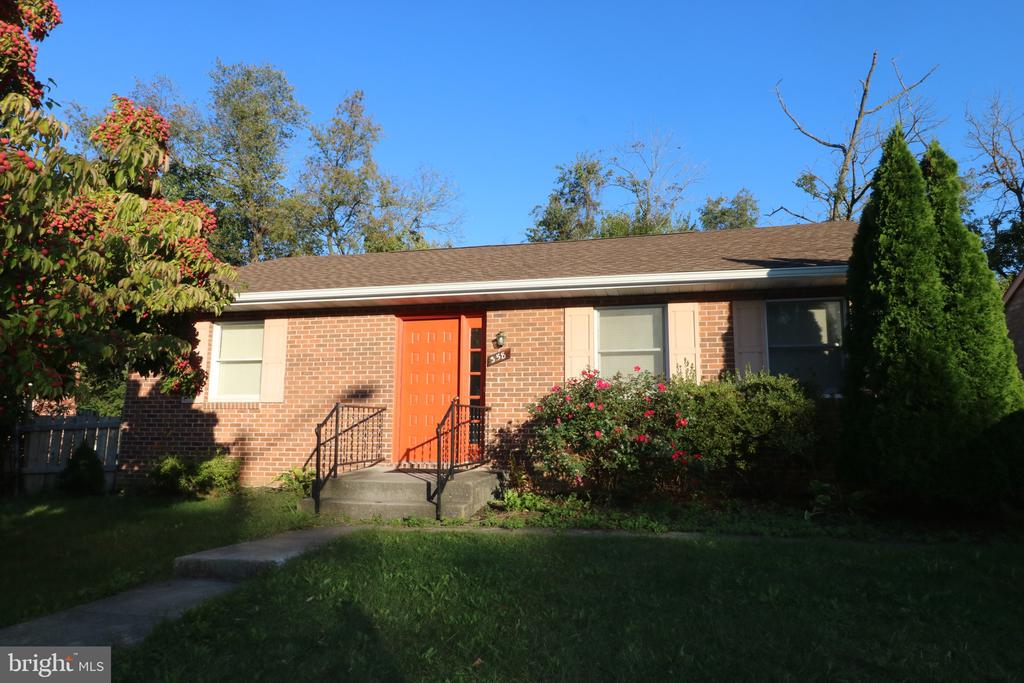 358 YORKSHIRE DRIVE