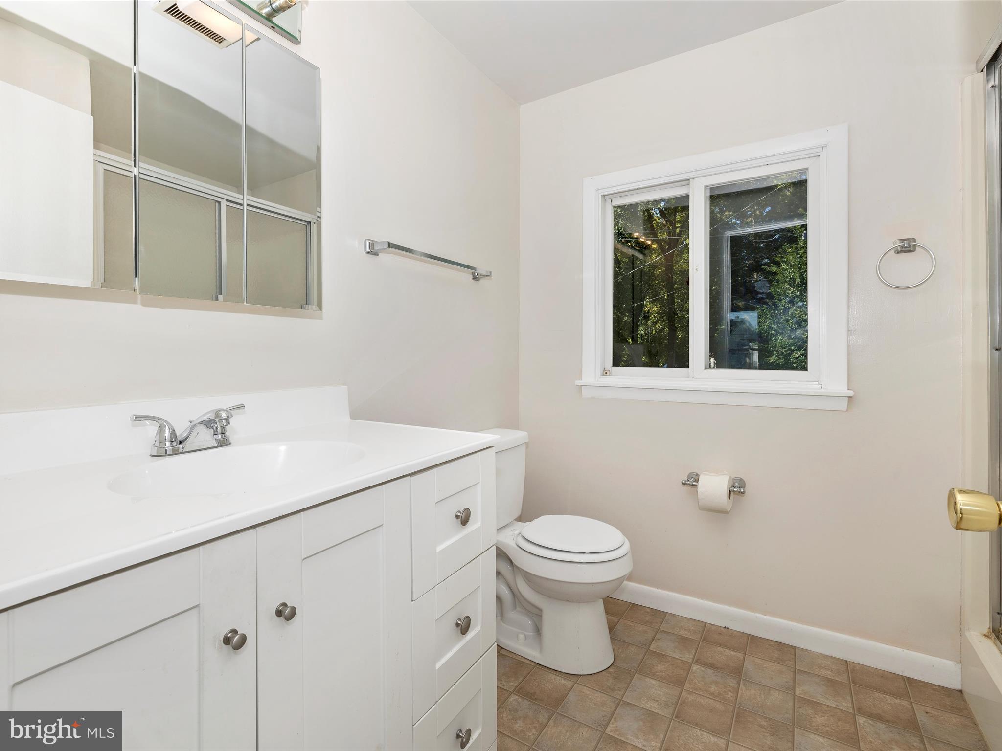 1101 Fairview Rd