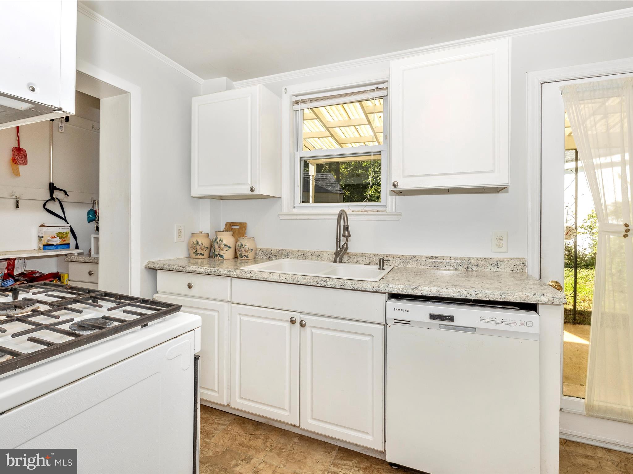 1101 Fairview Rd