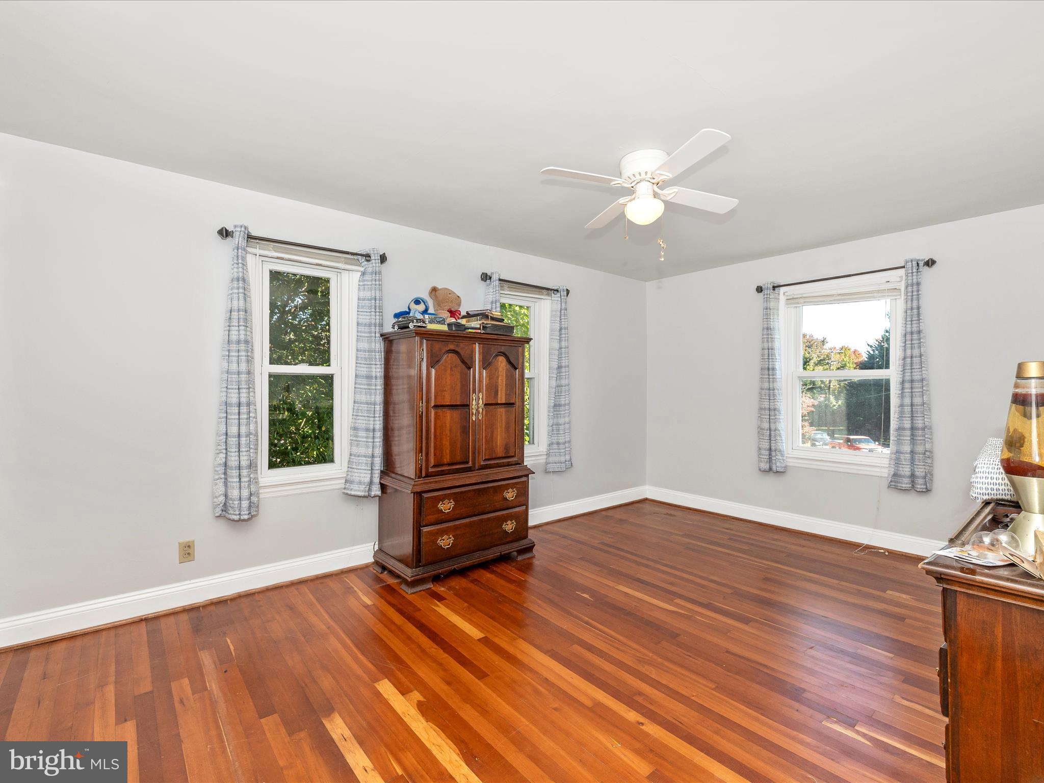 1101 Fairview Rd