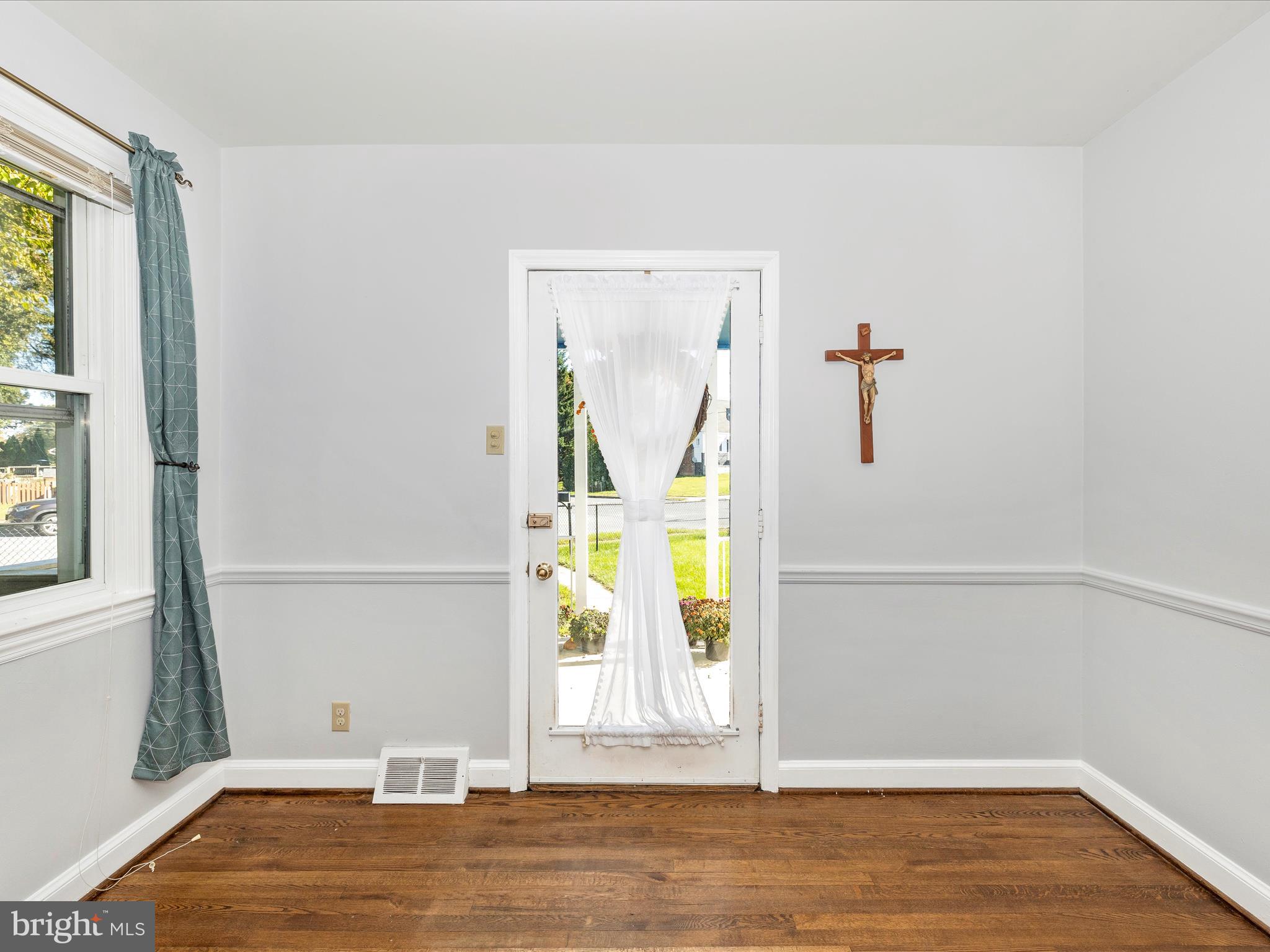 1101 Fairview Rd
