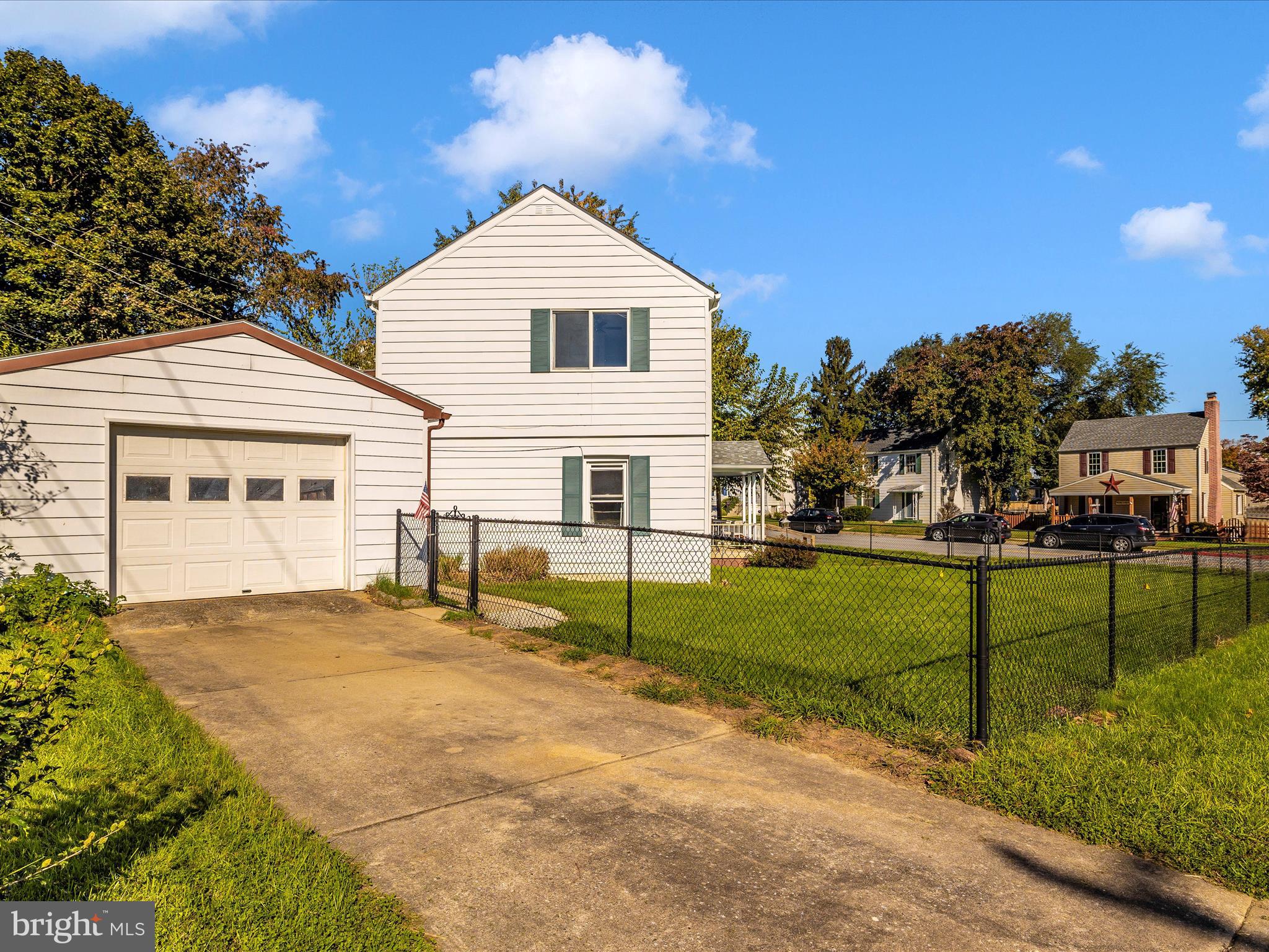 1101 Fairview Rd