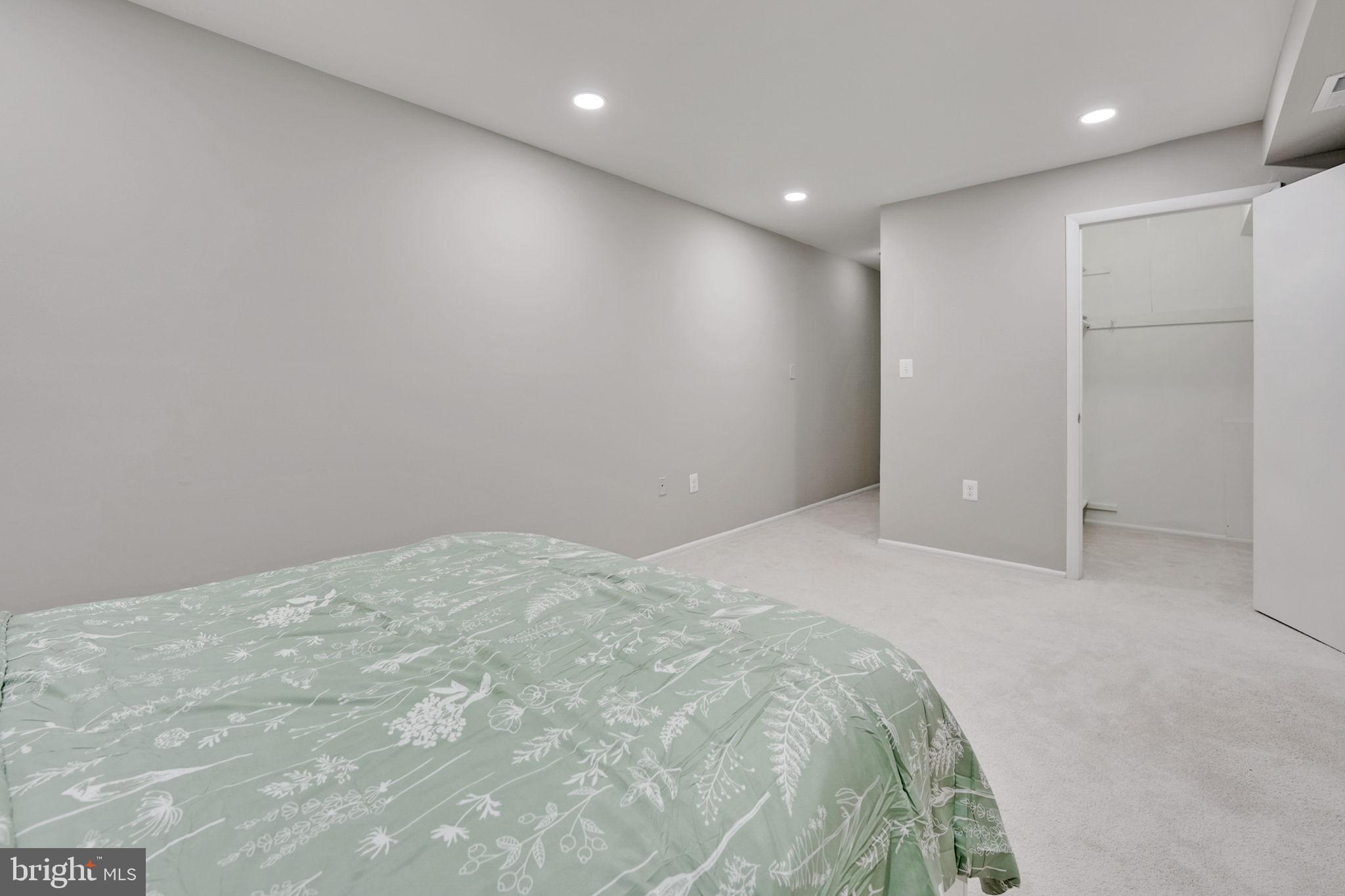 3362 WOODBURN ROAD 33