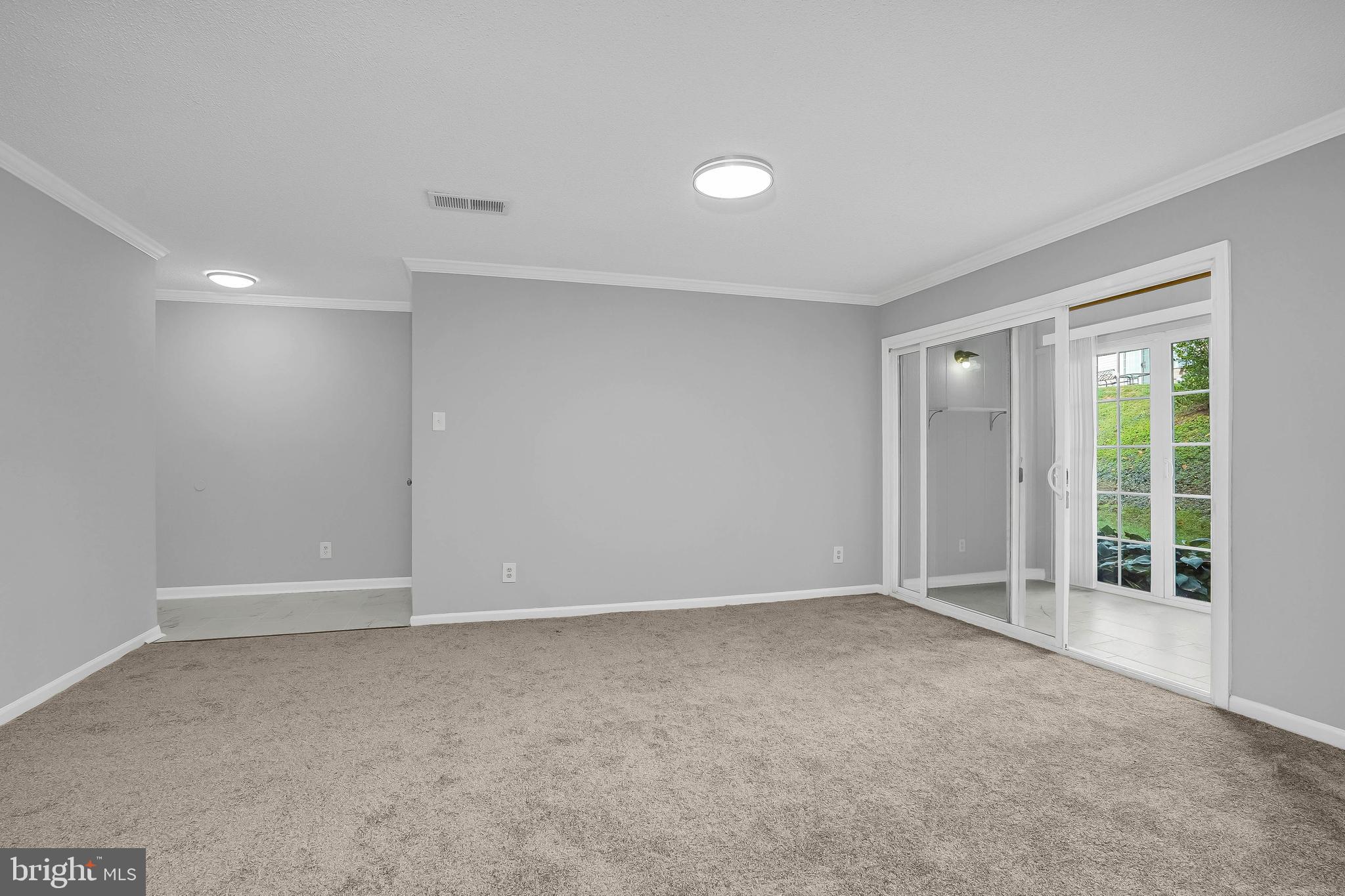 12108 Green Leaf Ct #114