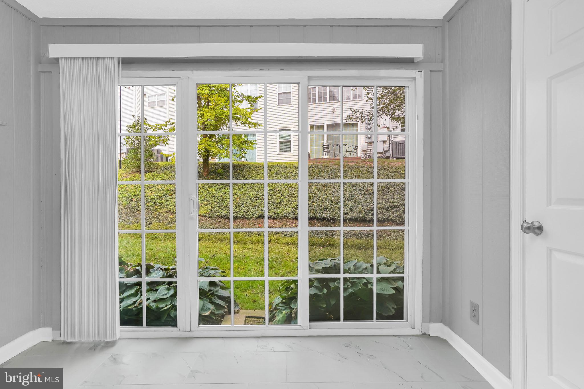 12108 Green Leaf Ct #114