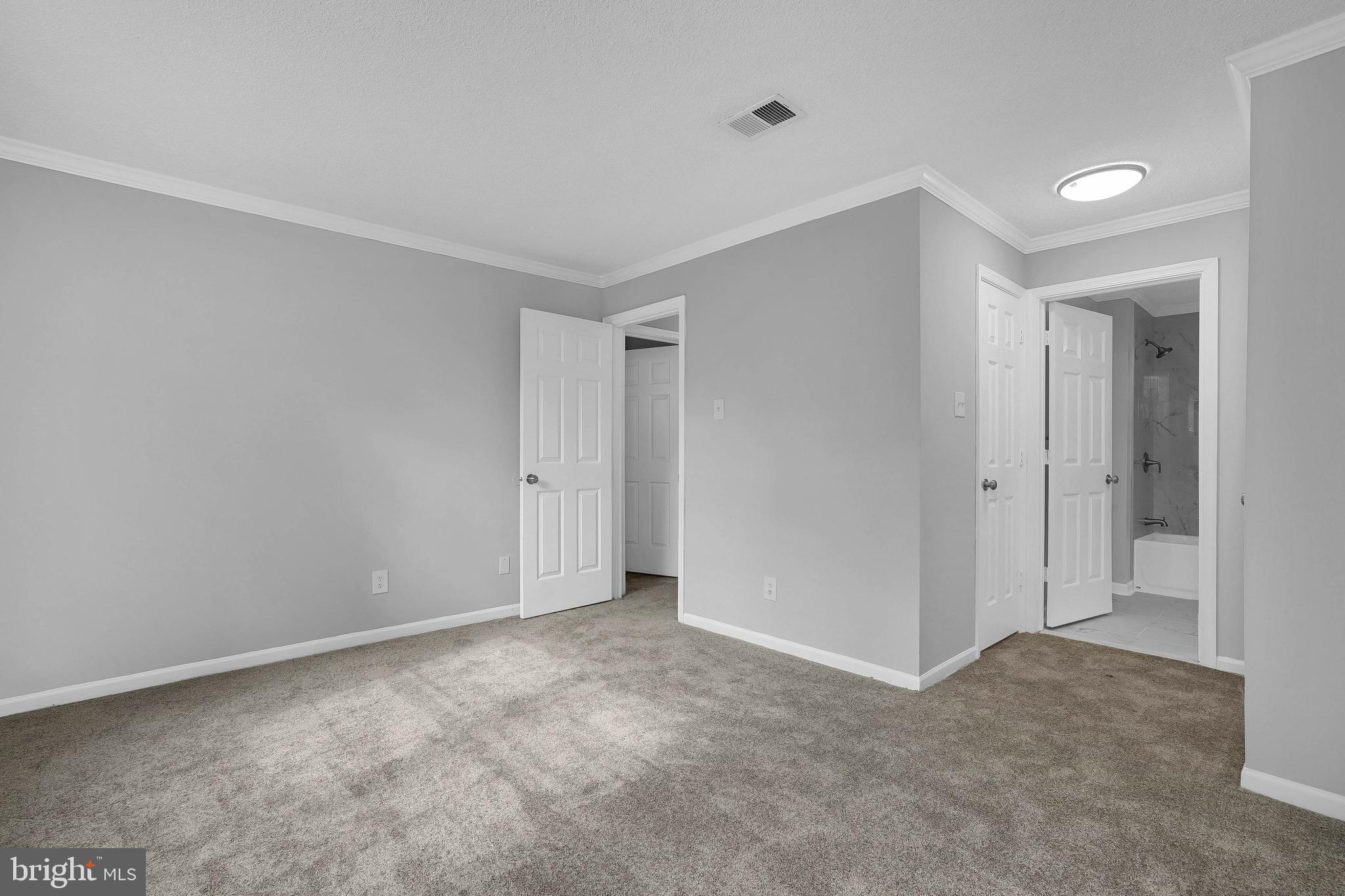 12108 Green Leaf Ct #114