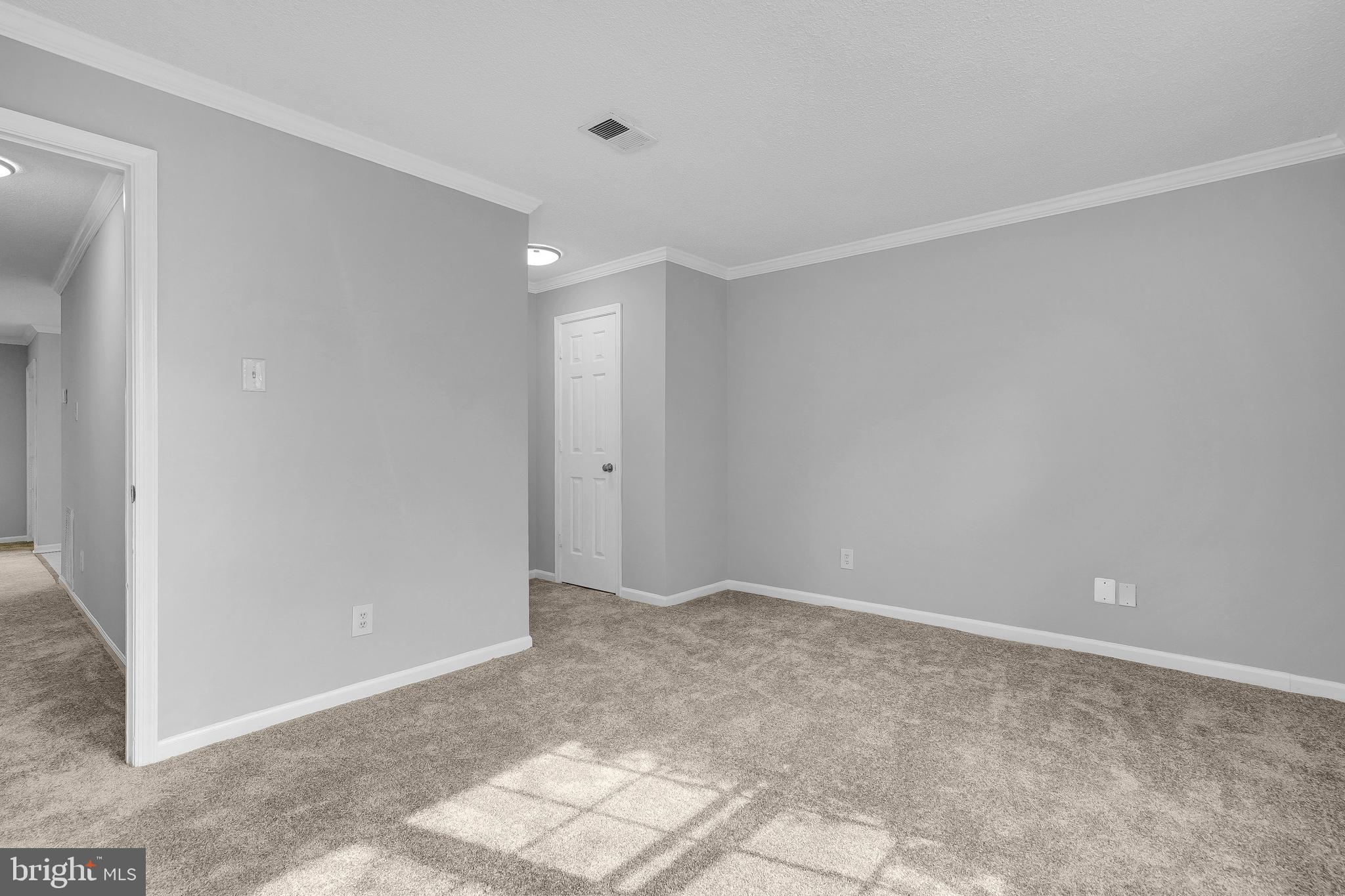 12108 Green Leaf Ct #114