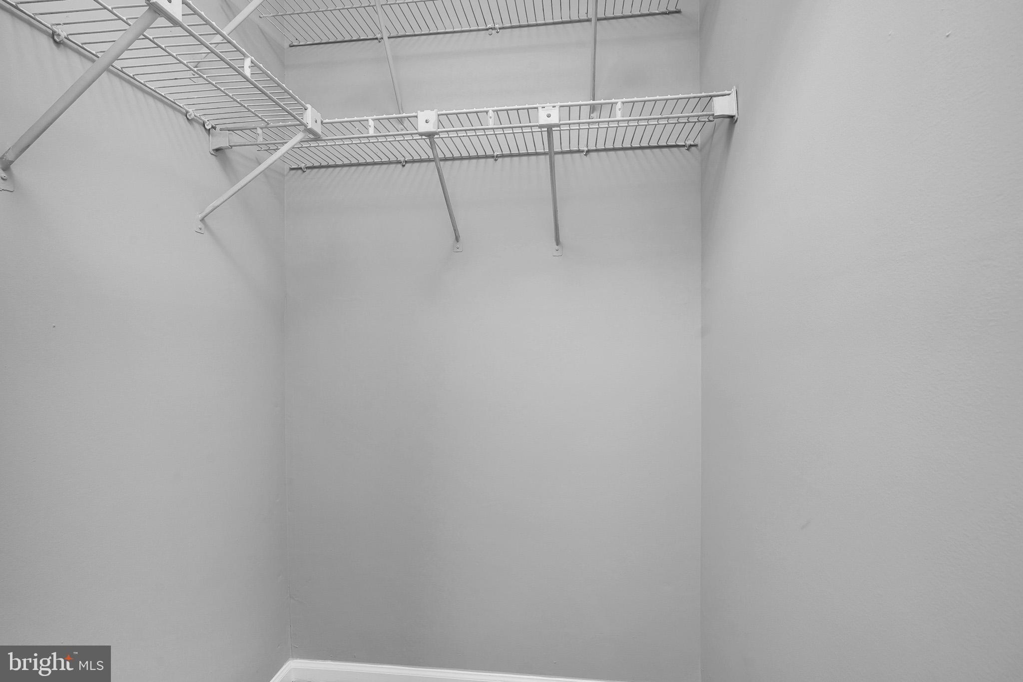 12108 Green Leaf Ct #114