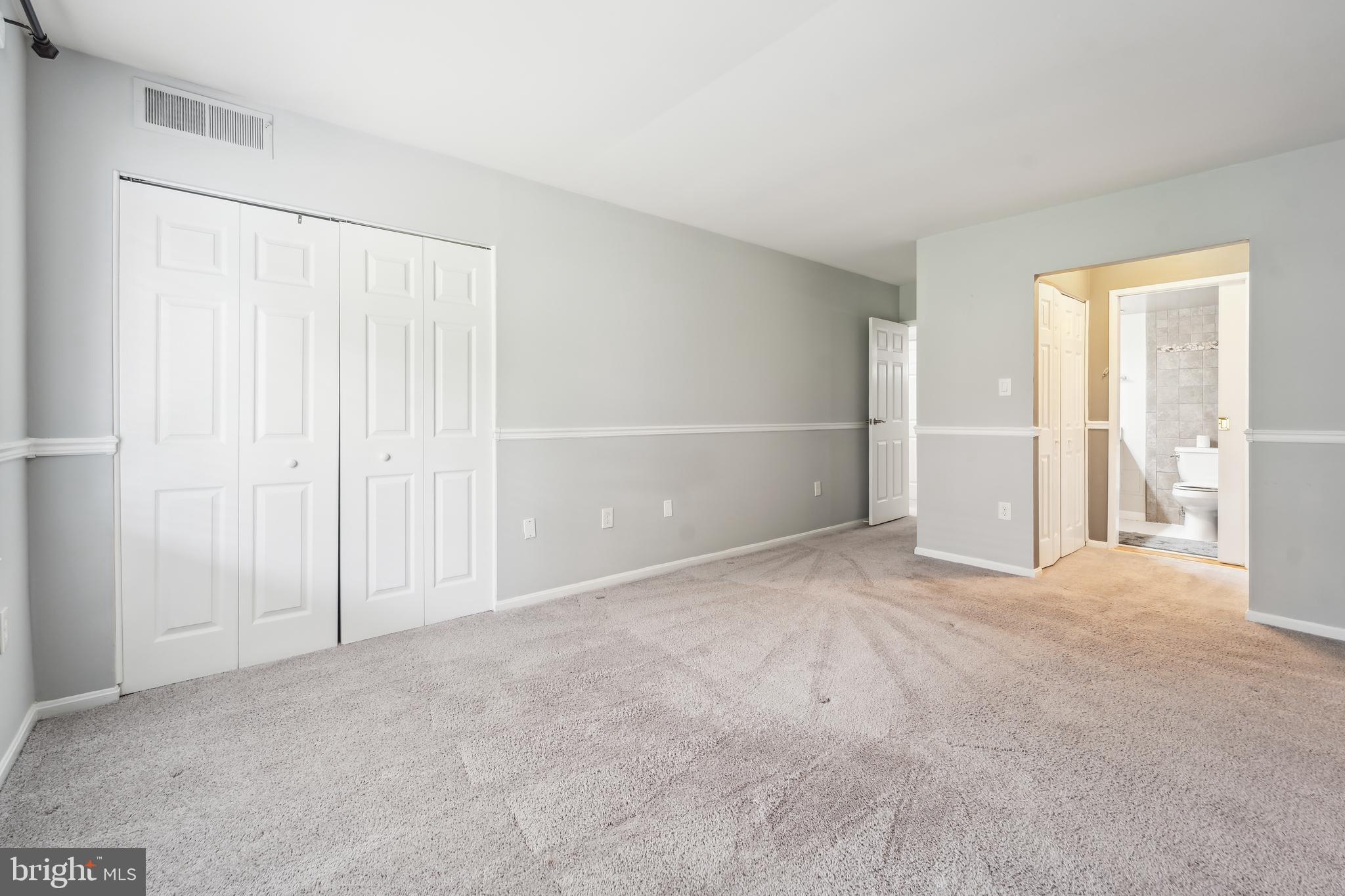 9810 Kingsbridge Dr #102