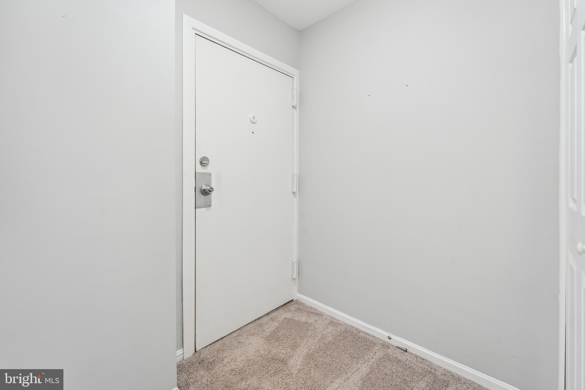 9810 Kingsbridge Dr #102