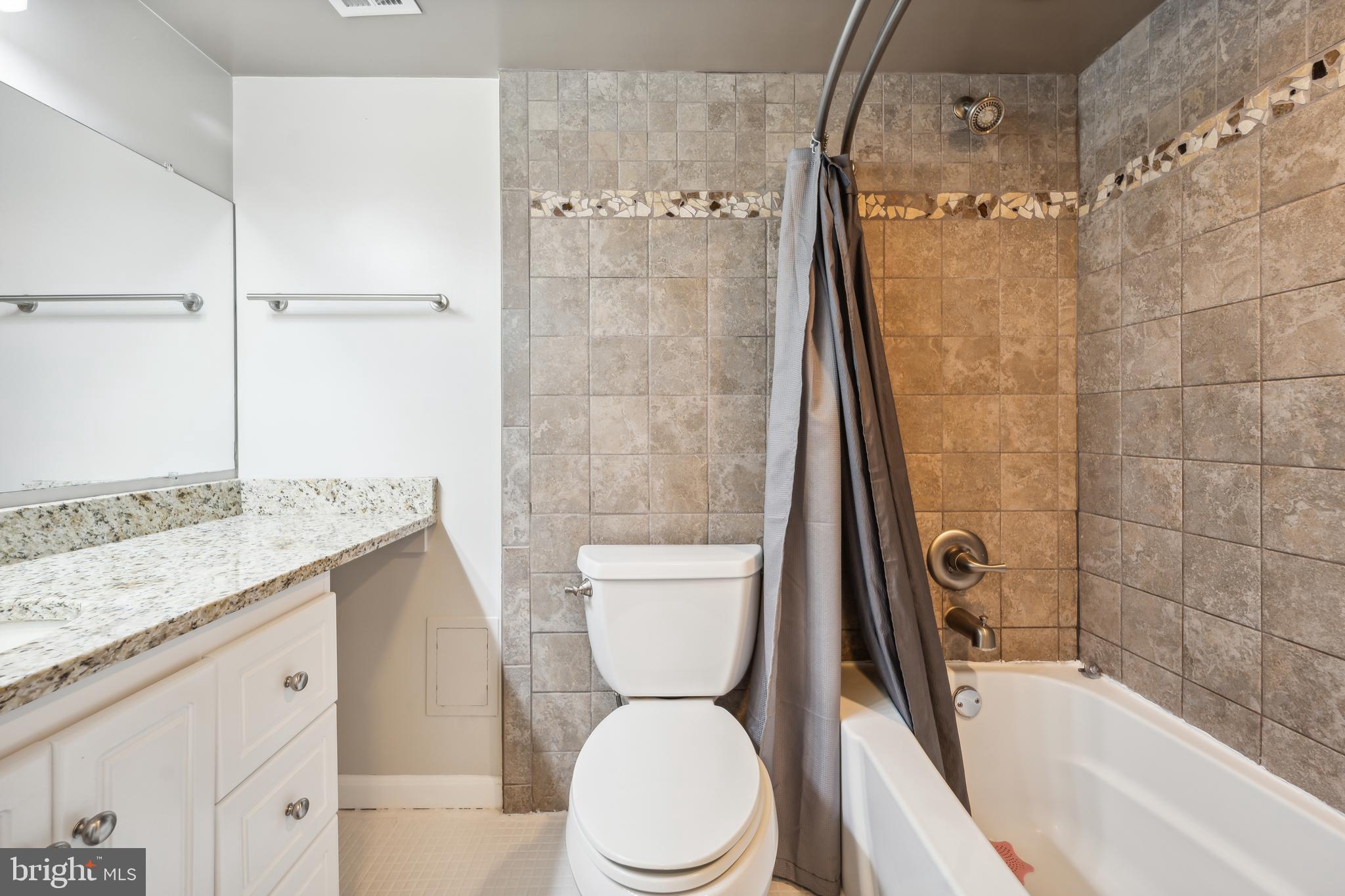 9810 Kingsbridge Dr #102