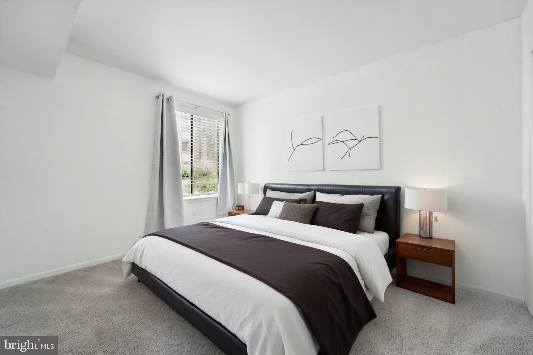 9810 Kingsbridge Dr #102