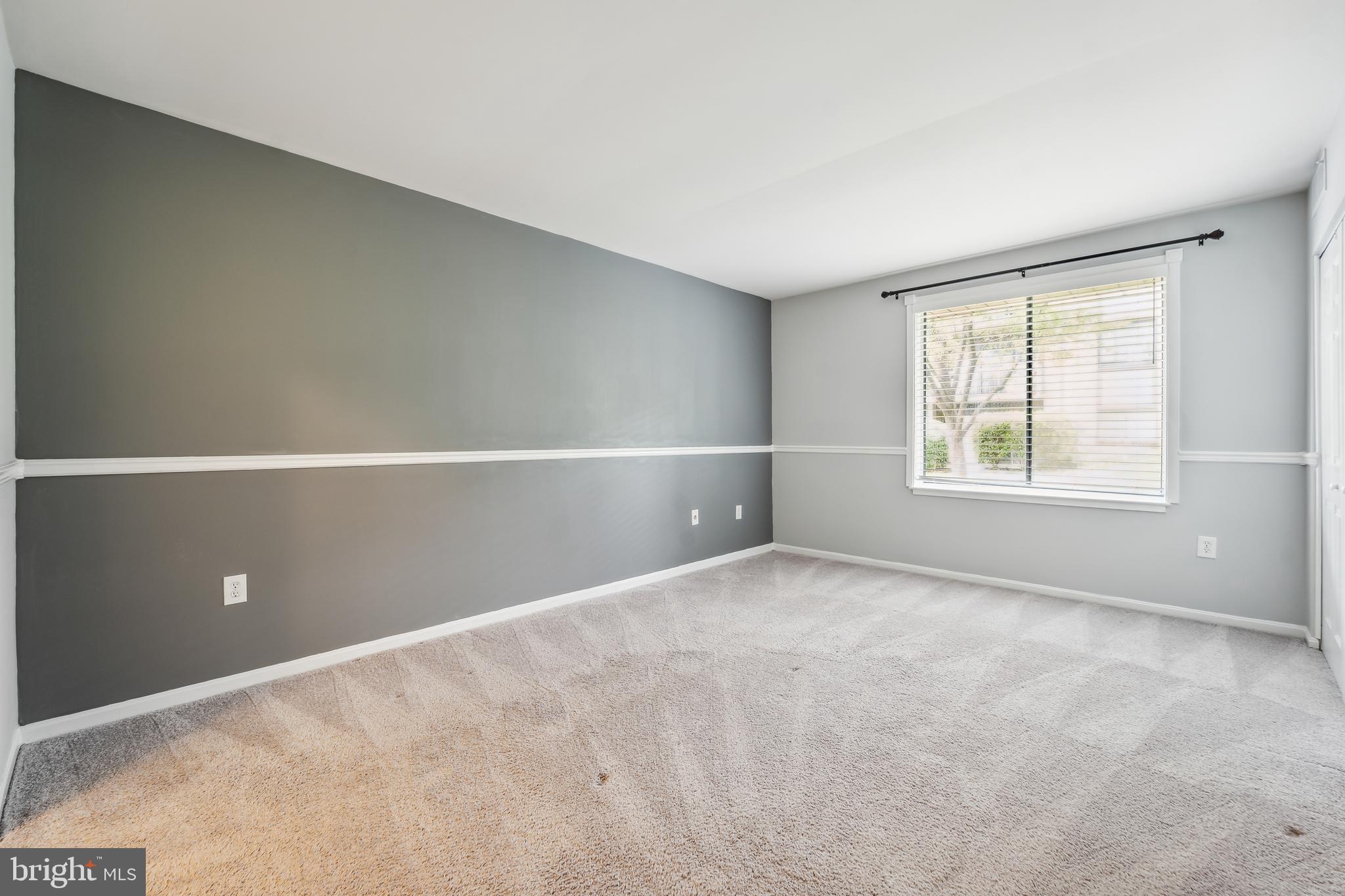 9810 Kingsbridge Dr #102