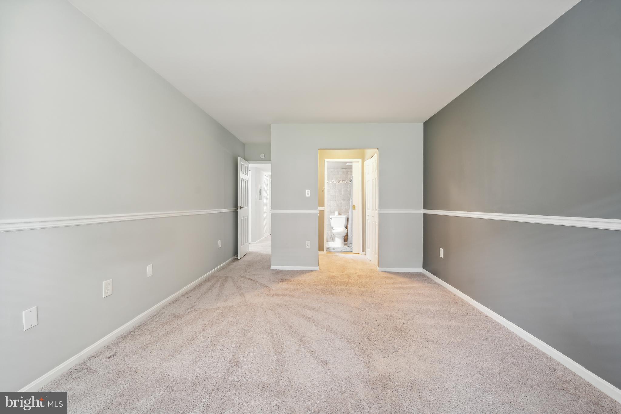 9810 Kingsbridge Dr #102