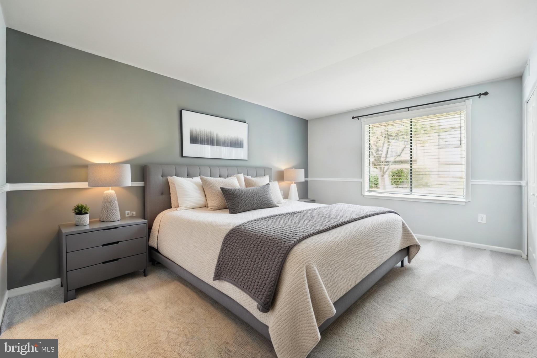 9810 Kingsbridge Dr #102