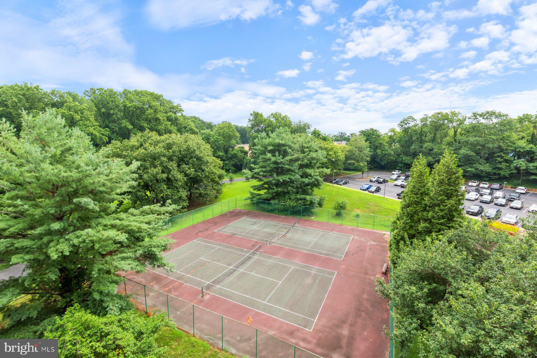 2311 PIMMIT DRIVE 606