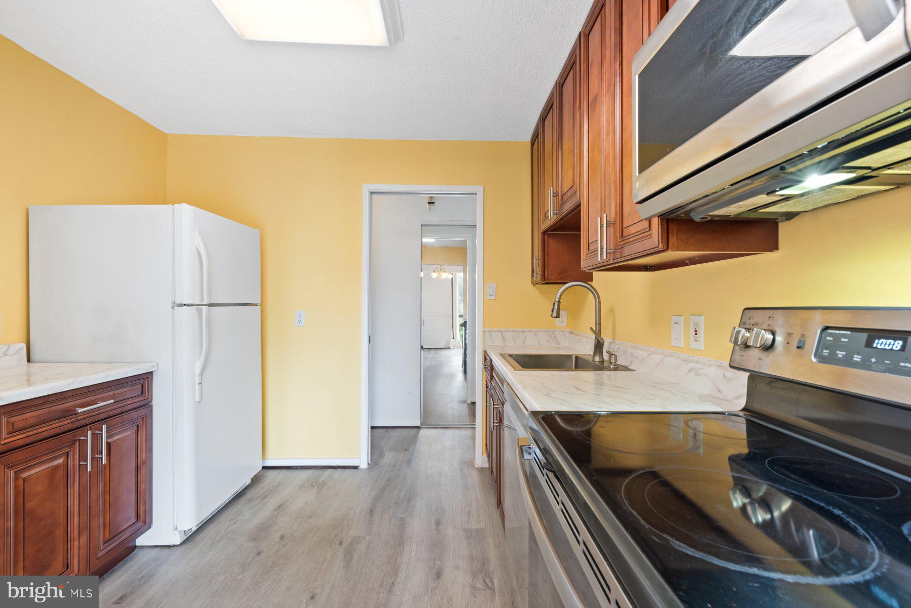 2311 PIMMIT DRIVE 606