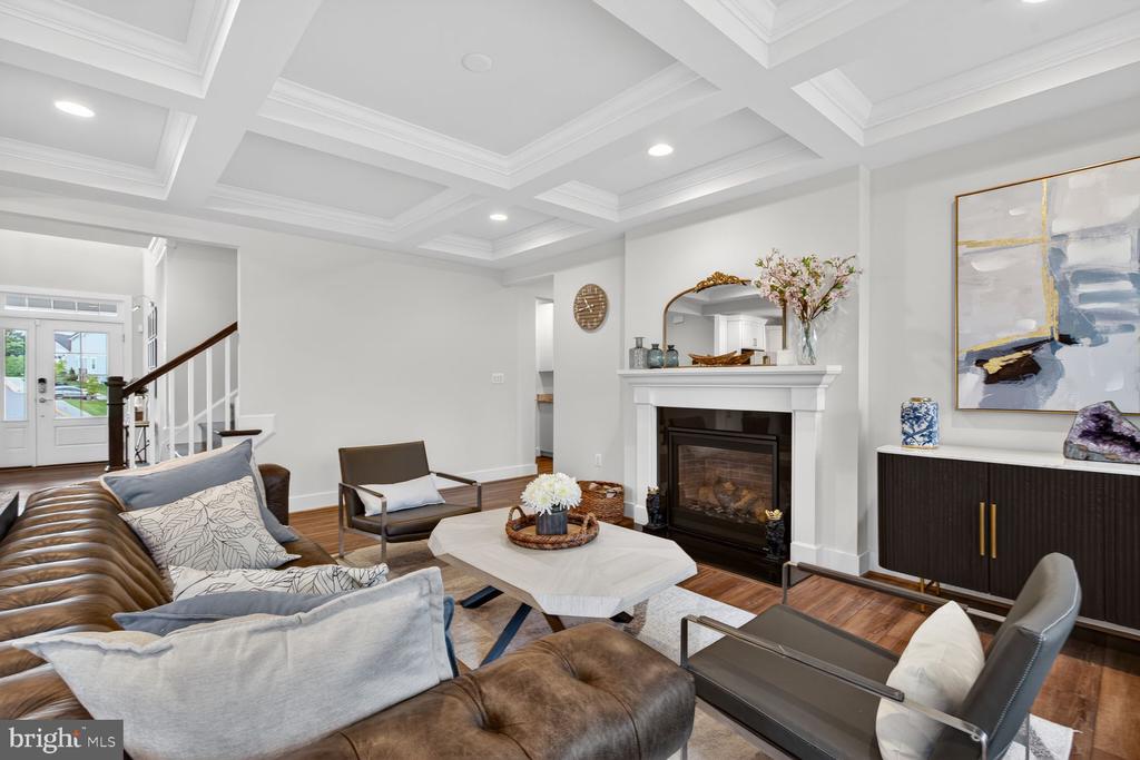 6213 MCCONNELL LANE