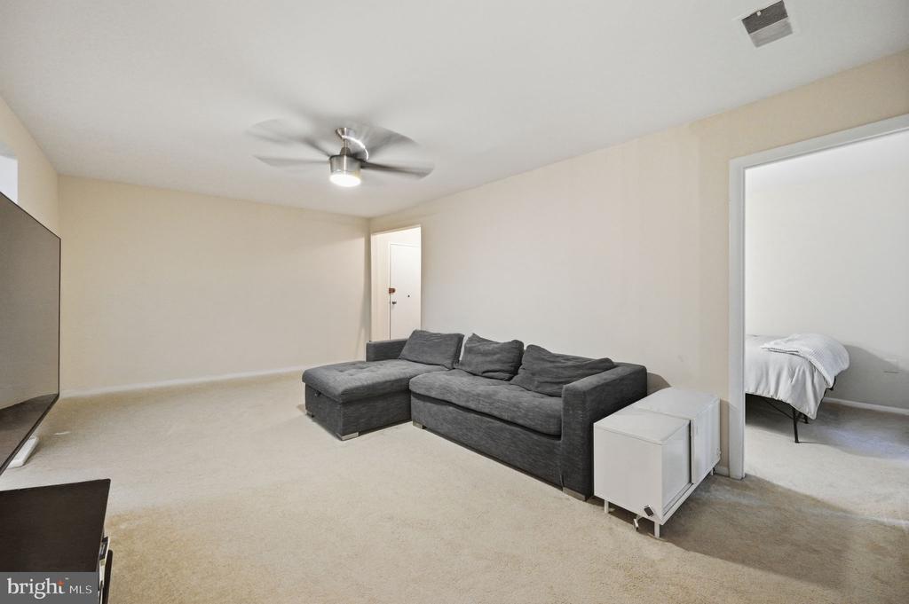 3366 WOODBURN ROAD 23