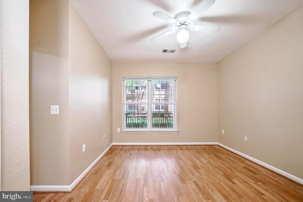 3021 NICOSH CIRCLE Unit: 1103