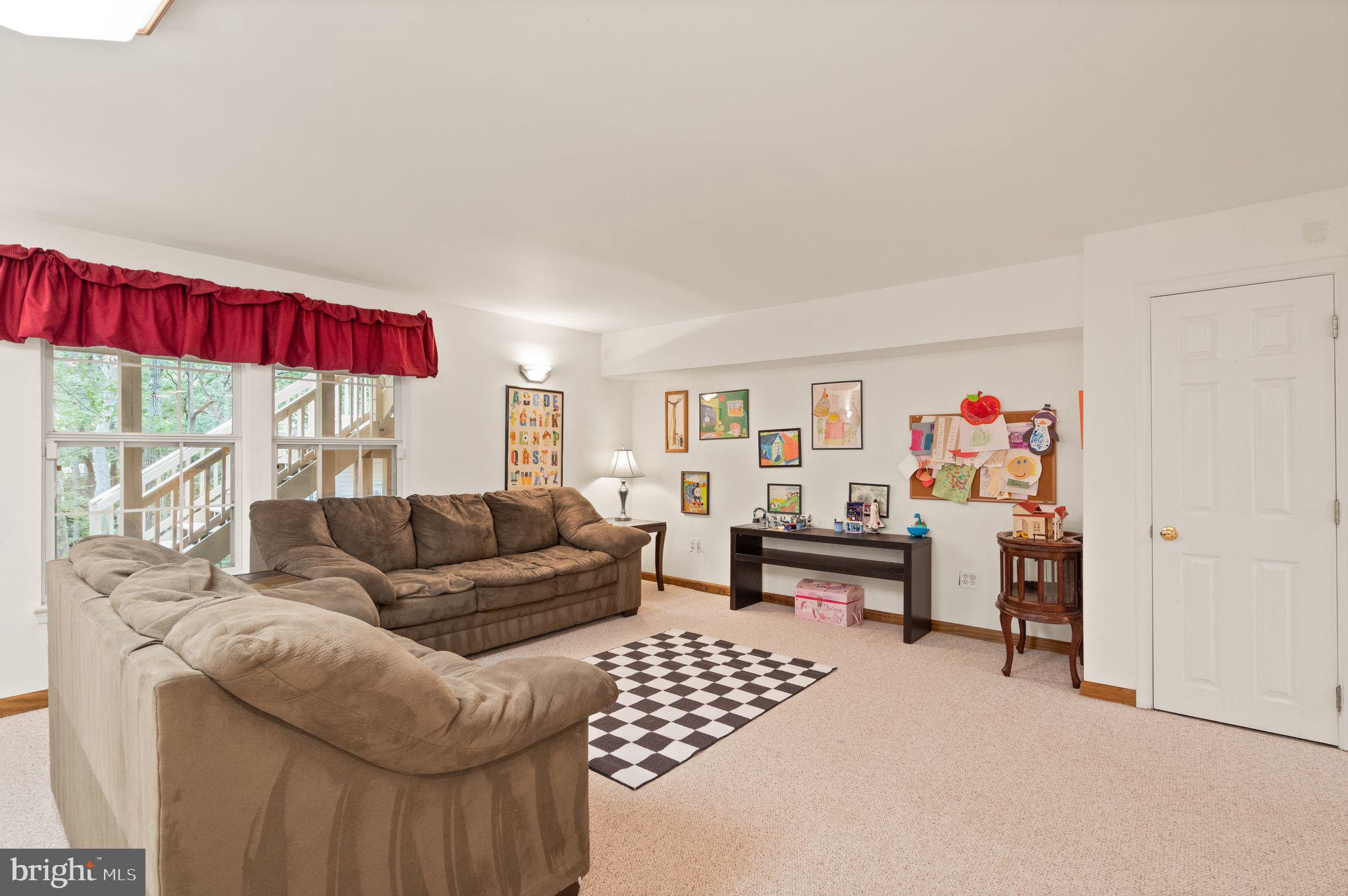 10676 Duet COURT