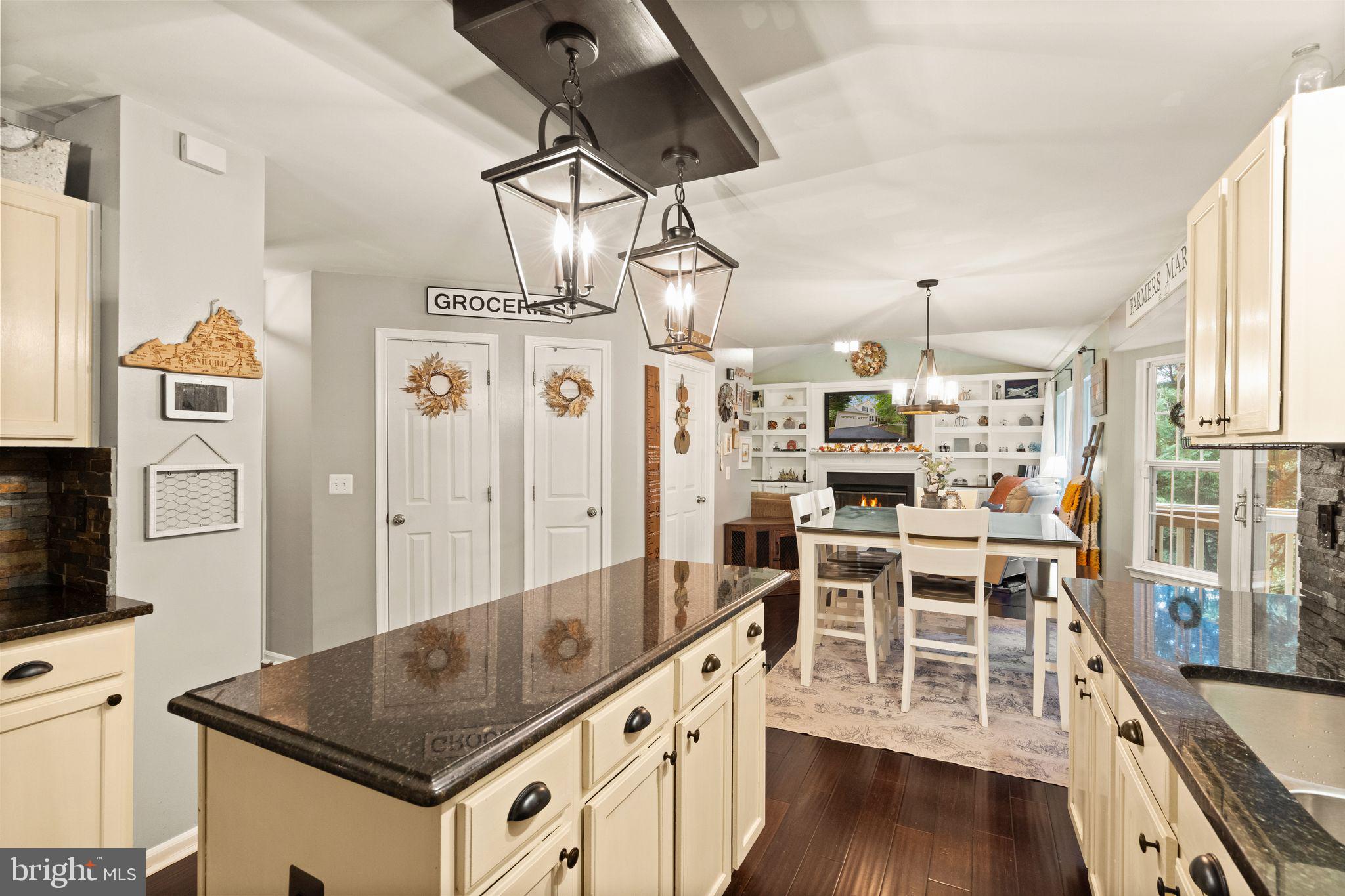 10676 Duet COURT