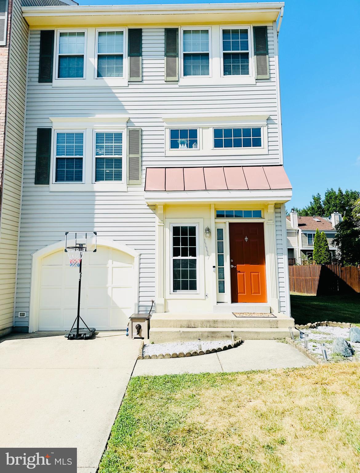 11117 LUXBERRY COURT