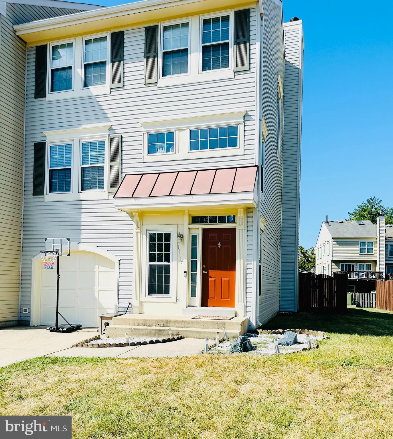 11117 LUXBERRY COURT