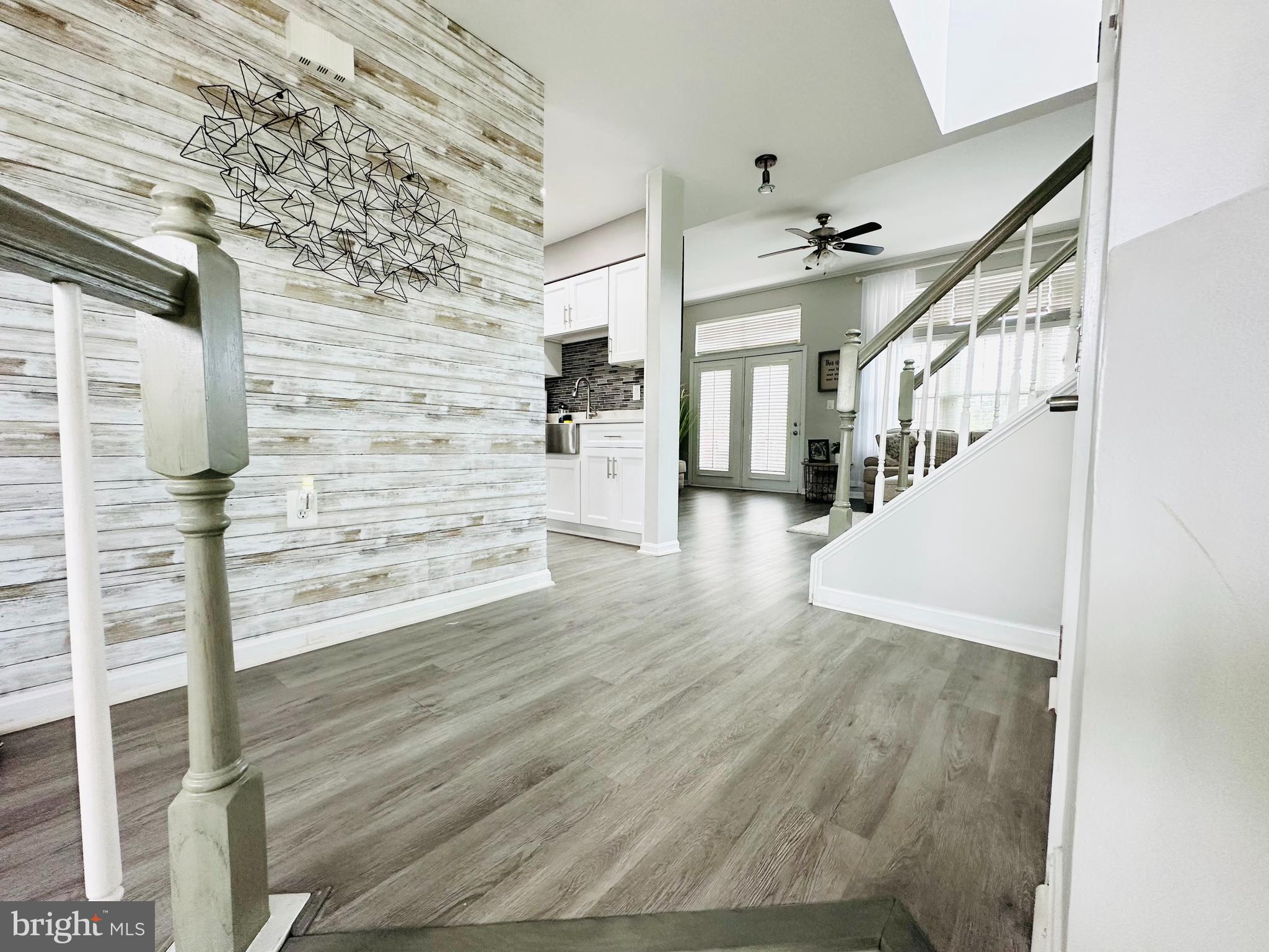 11117 LUXBERRY COURT