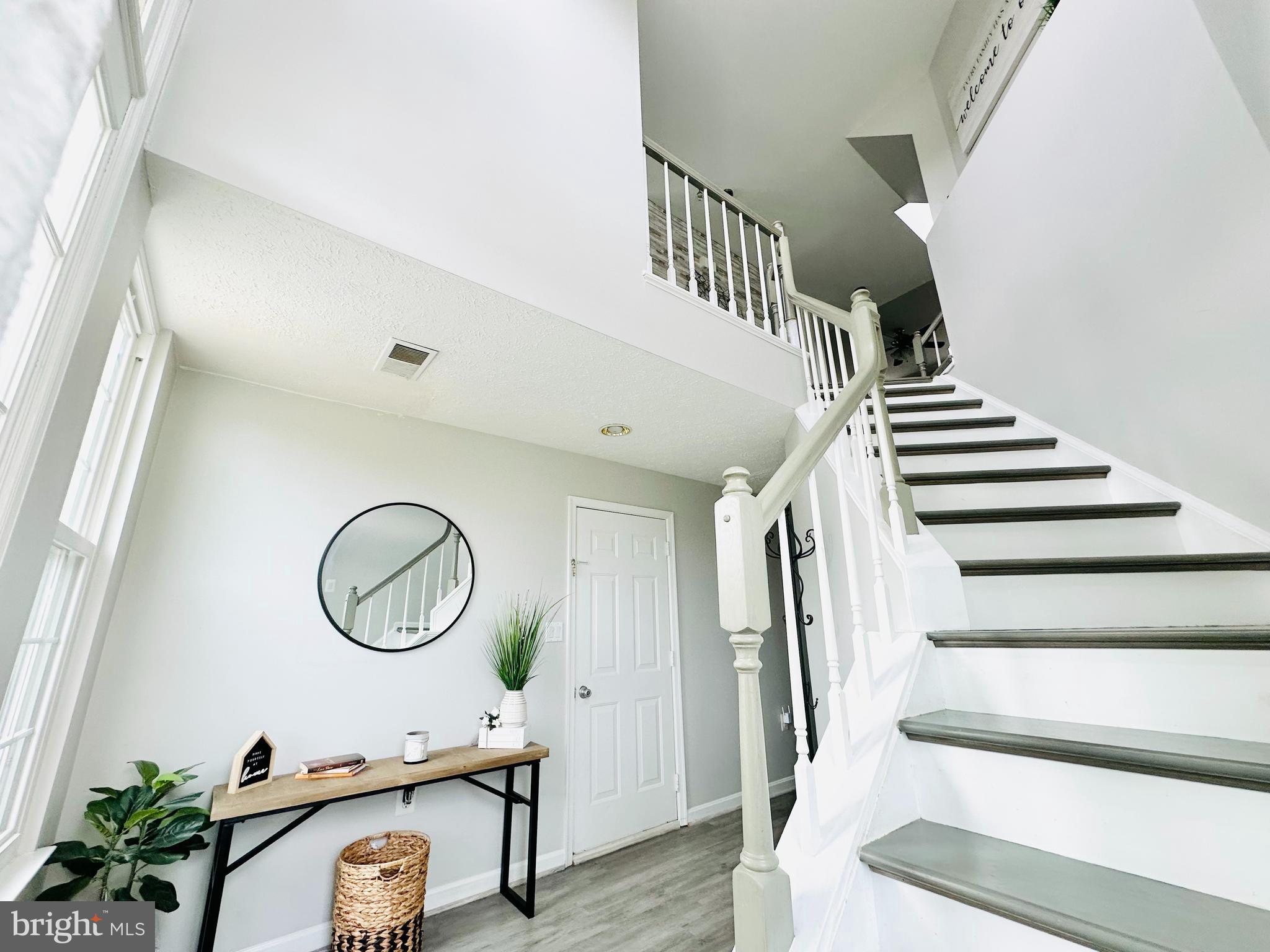 11117 LUXBERRY COURT