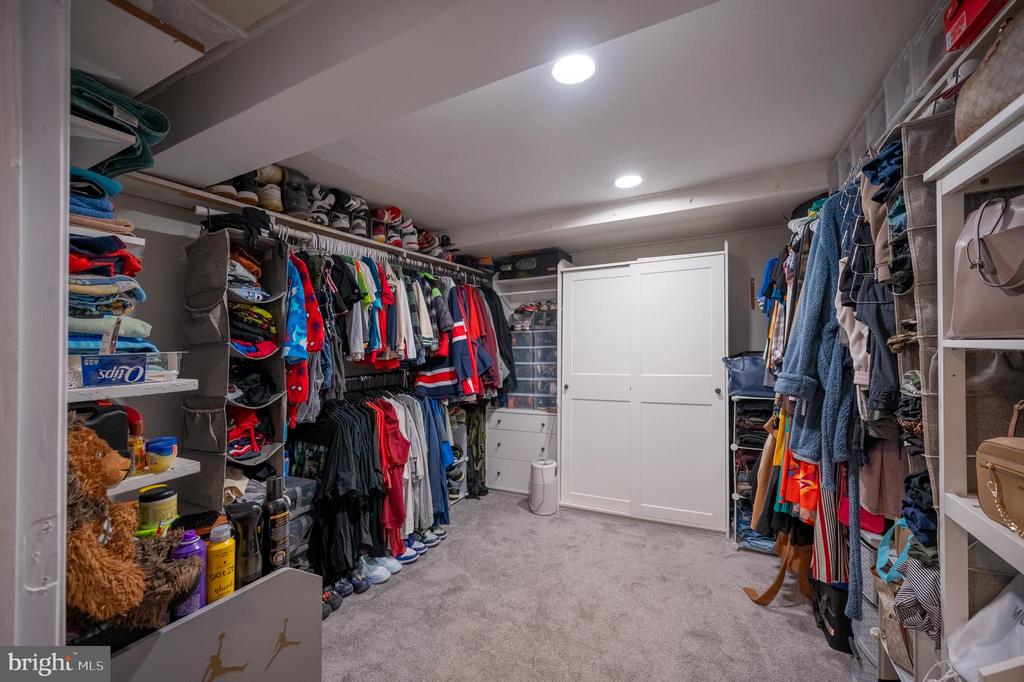 4393 Evansdale Rd
