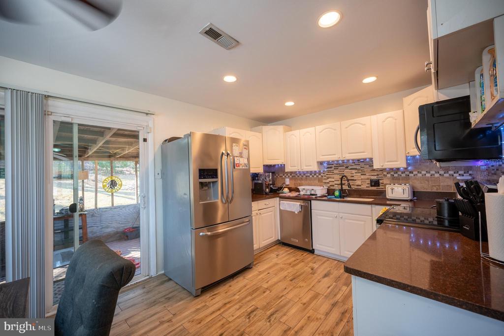 4393 Evansdale Rd