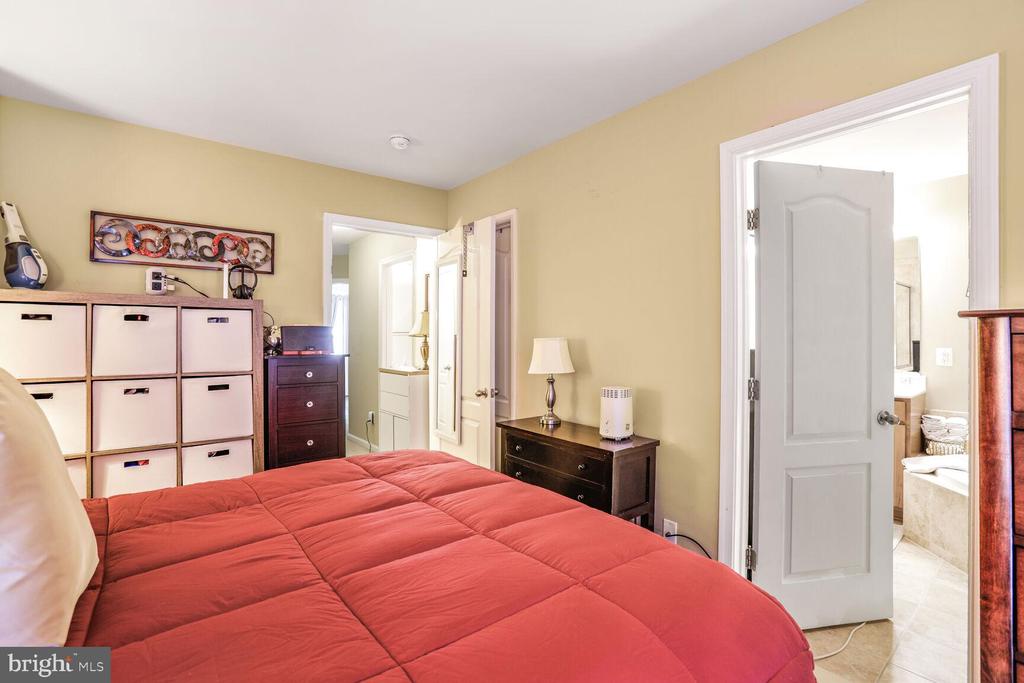 128 Valdosta Dr