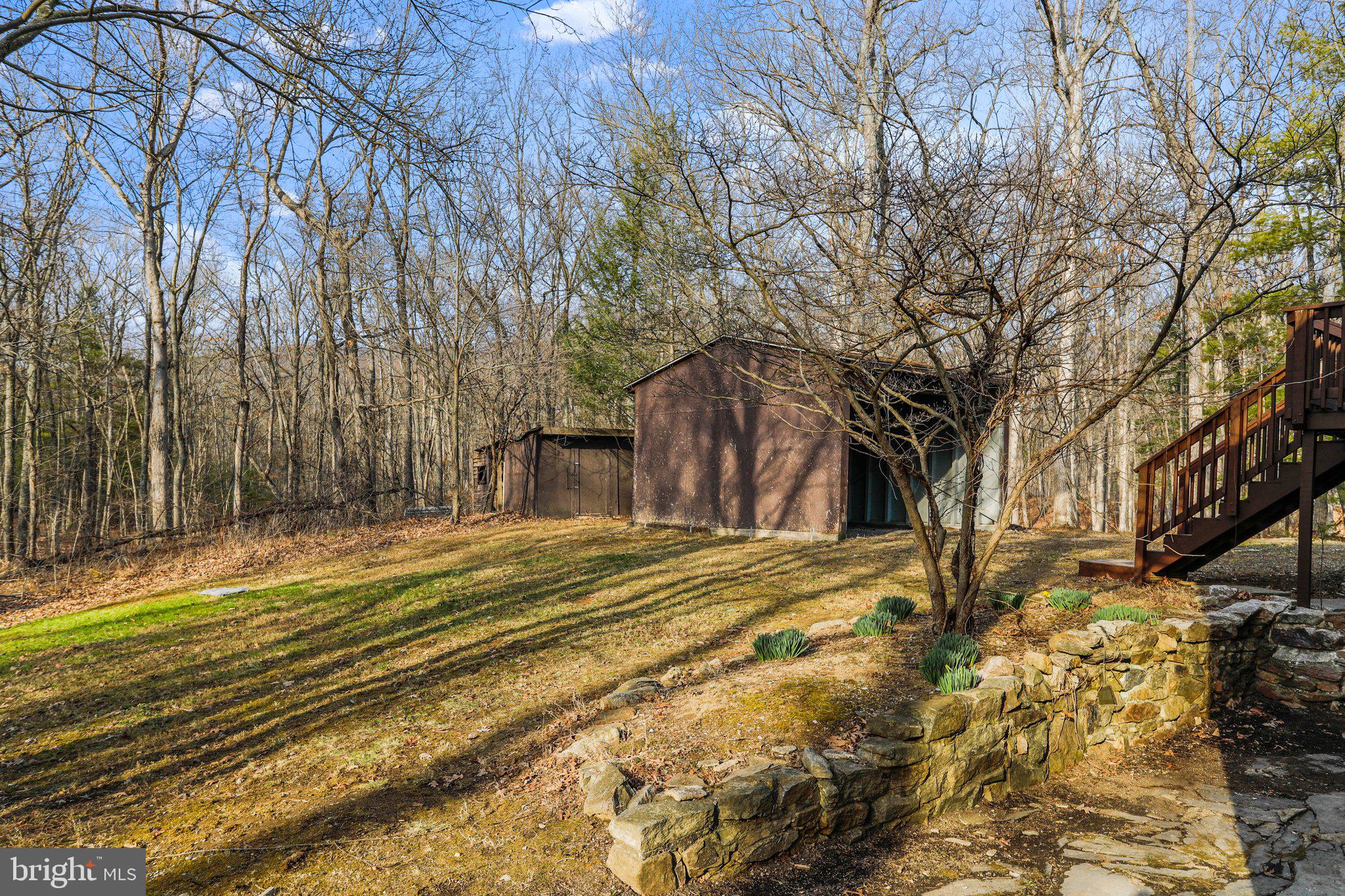 374 Arrowhead Rd