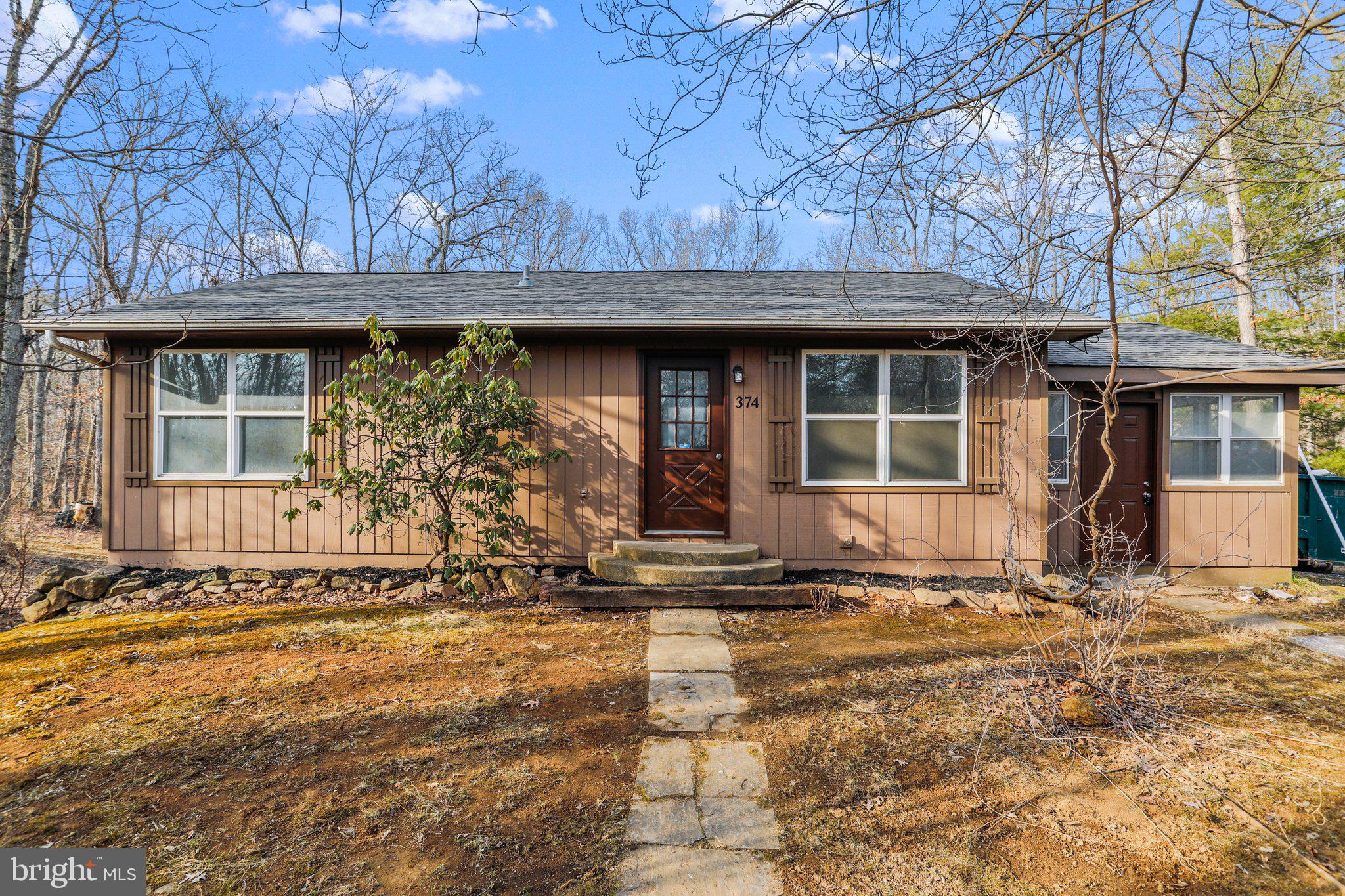 374 Arrowhead Rd