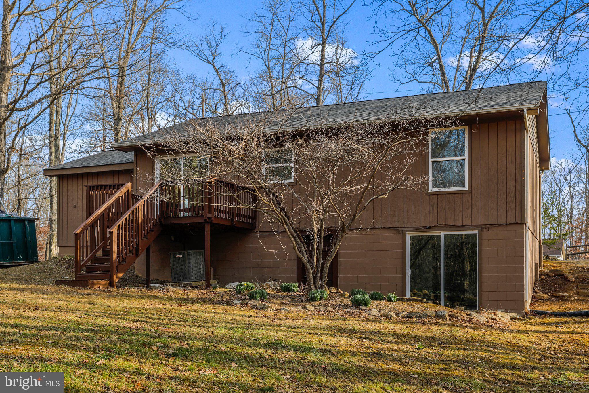 374 Arrowhead Rd