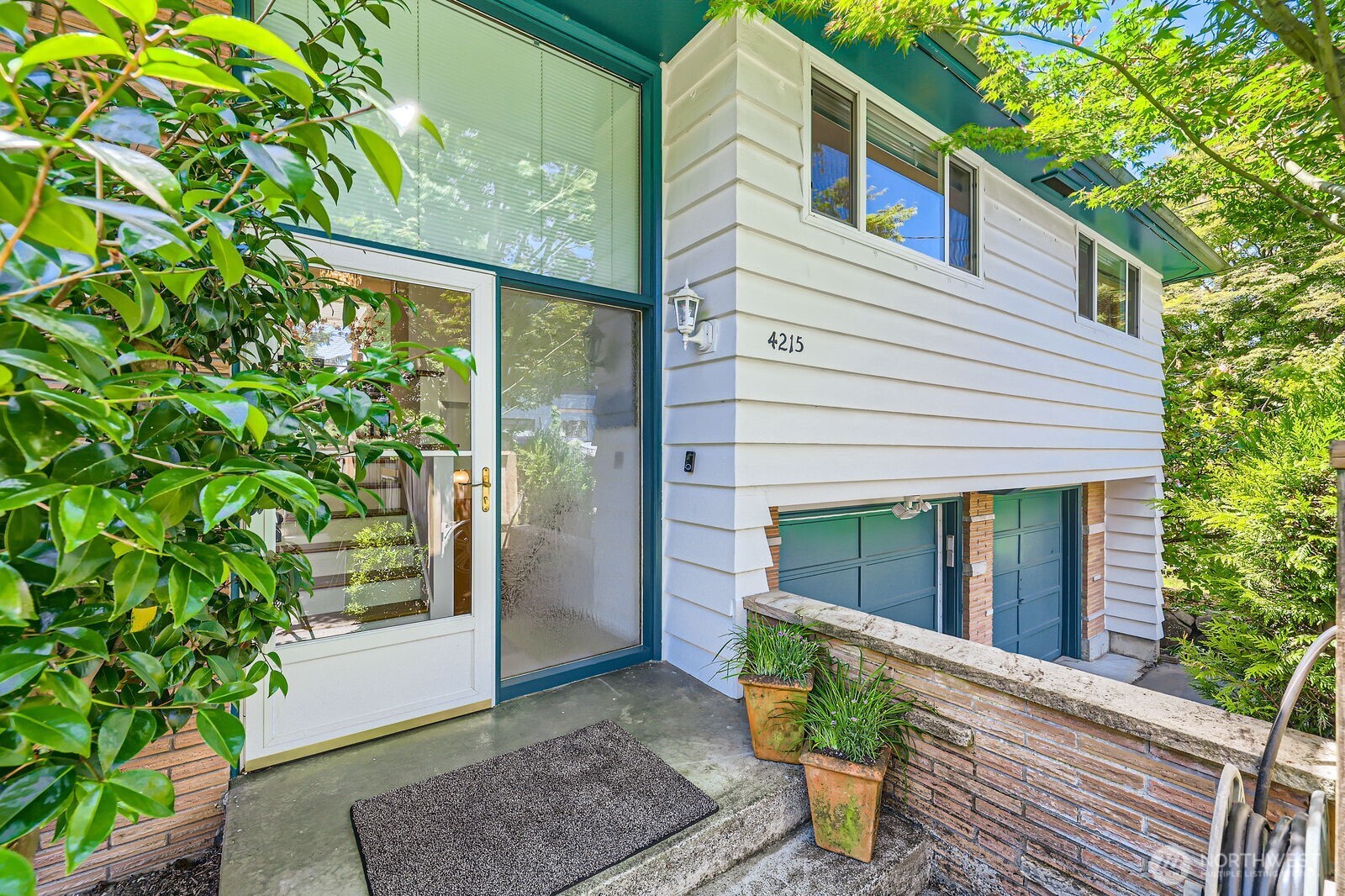 4215 NE 105th Street
