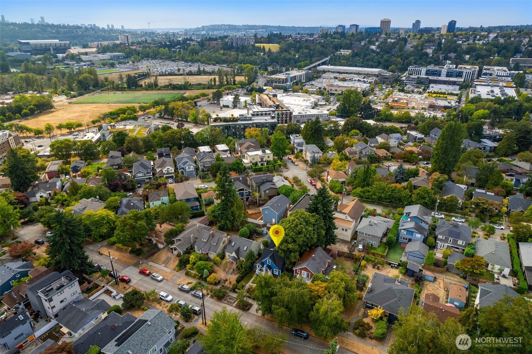 4737 34th Ave NE