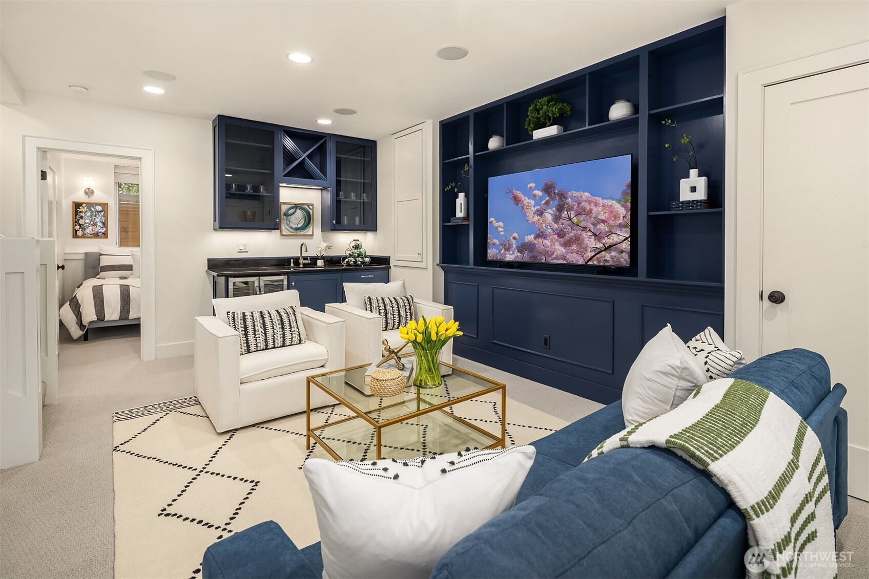 917 E Allison Street