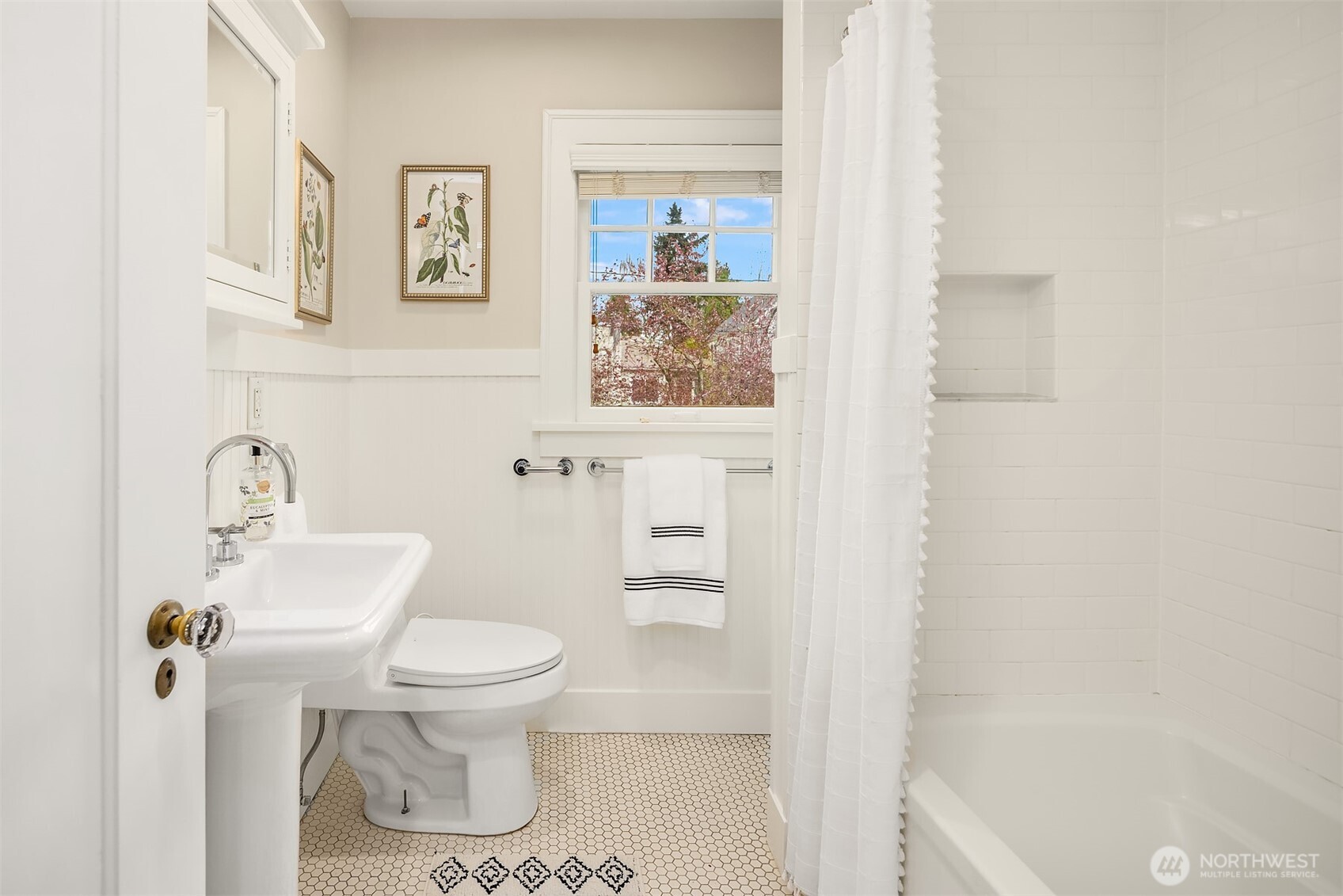 917 E Allison Street