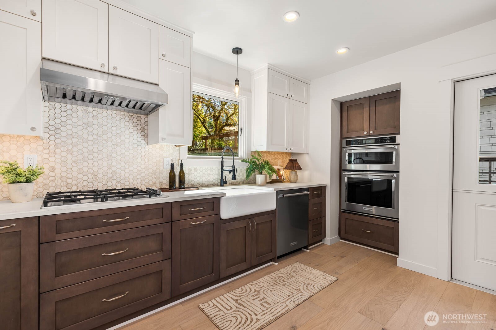 715 NE 60th Street