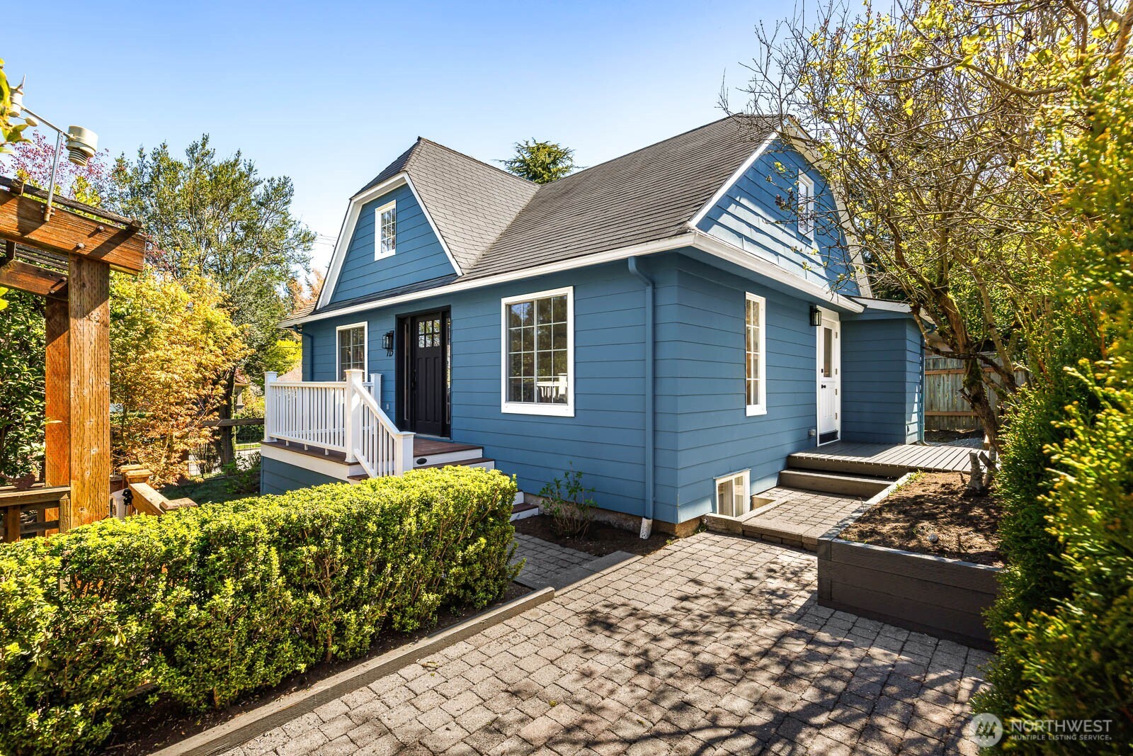 715 NE 60th Street